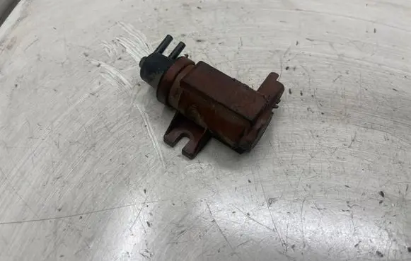 Ford Mondeo MK IV Turbo solenoid valve C609Q9Z882CA