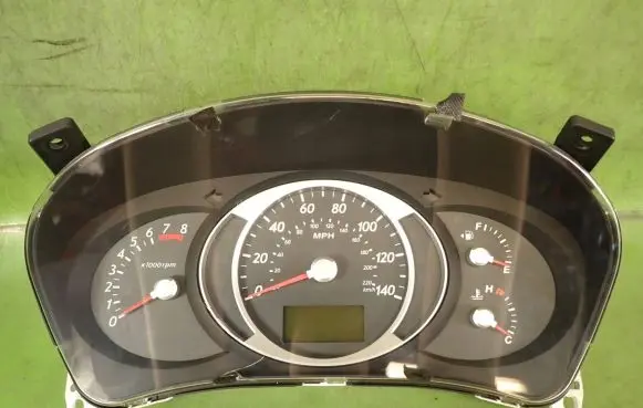 Hyundai Tucson JM Speedometer (instrument cluster)