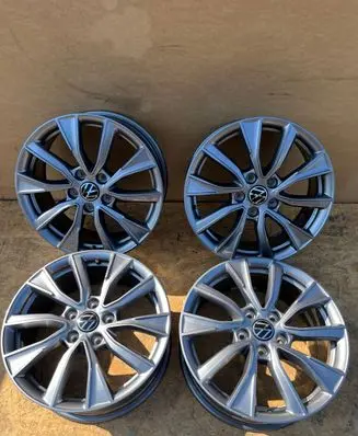 Volkswagen Transporter - Caravelle T1 R18 alloy rim 