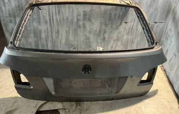 BMW 5 E60 E61 Tailgate/trunk/boot lid 