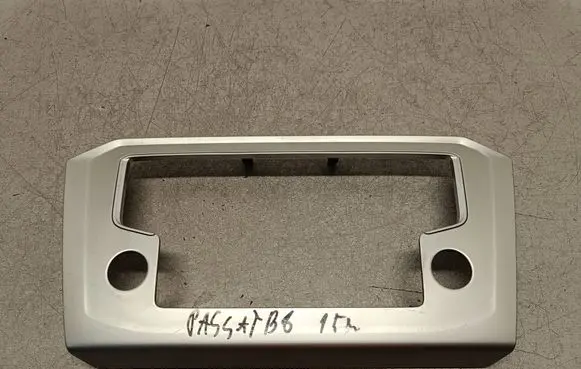 Radio/GPS head unit trim