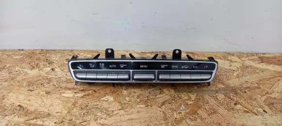 Mercedes-Benz C W205 Climate control unit A2059058105