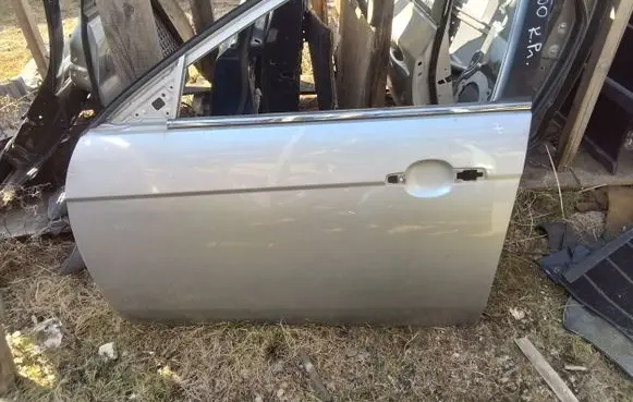 Chevrolet Epica Front door