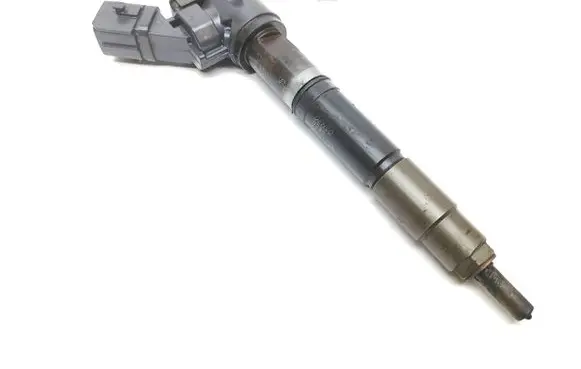 Volvo S90, V90 Fuel injector 31336876 31336878