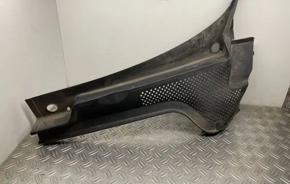 Volkswagen Beetle A5 Wiper trim 5C1819403A