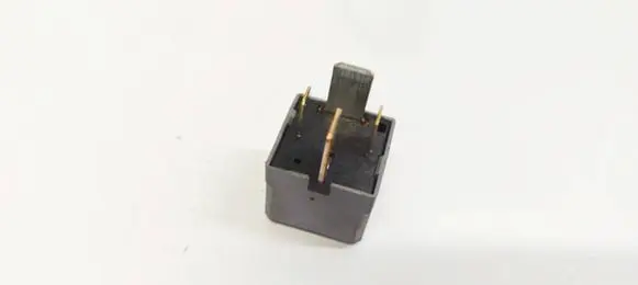 Ford Mondeo MK IV Other relay 6G9T14B192EA 6G9T-14B192-EA