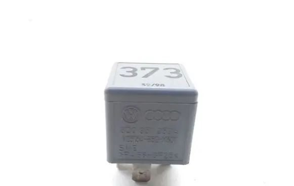Audi A6 S6 C5 4B Other relay 8D0951253A V23134B52X301