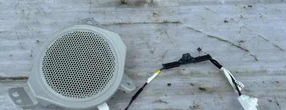 Mazda 3 III Rear door speaker 3526164010 6H8300
