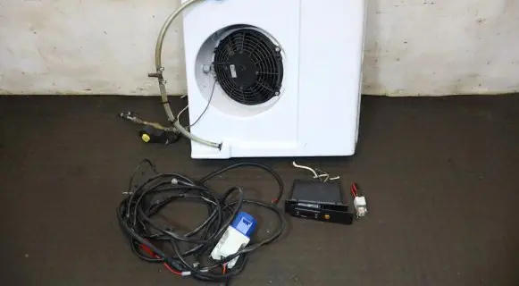 Renault Trafic II (X83) Optional radiator 