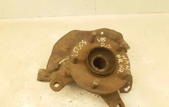 Mazda Xedos 6 Front wheel hub spindle knuckle