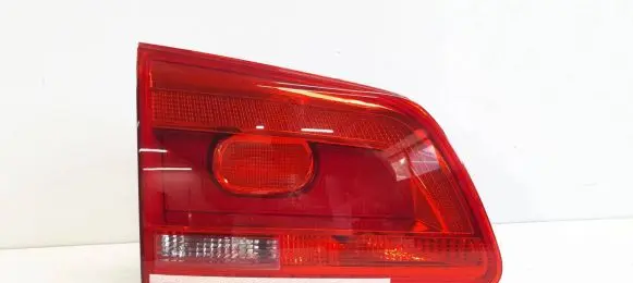 Volkswagen Touran II Rear/tail lights 1T0945093 2TZ01046901