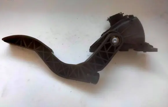 Audi A4 S4 B7 8E 8H Accelerator throttle pedal 8E1723523F 6PV00837600
