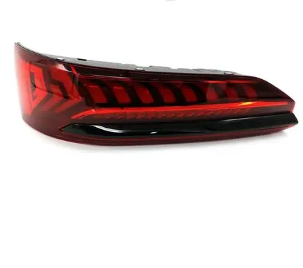 Audi Q7 4M Rear/tail lights 4M0945093J