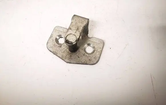 Opel Astra H Front door lock loop/hook striker 