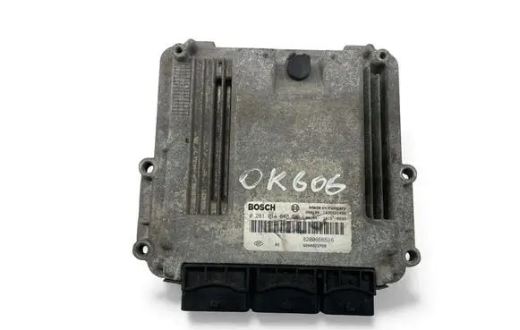Renault Trafic II (X83) Engine control unit/module ECU 8200666516 0281014648