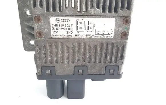 Volkswagen Transporter - Caravelle T5 Coolant fan relay 7H0919506F