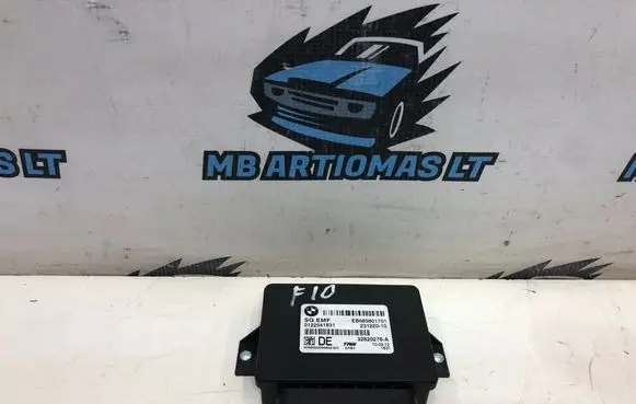 BMW 5 F10 F11 Hand brake control module 6858017