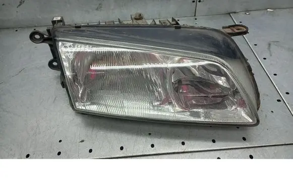 Mazda 626 Front reflector 