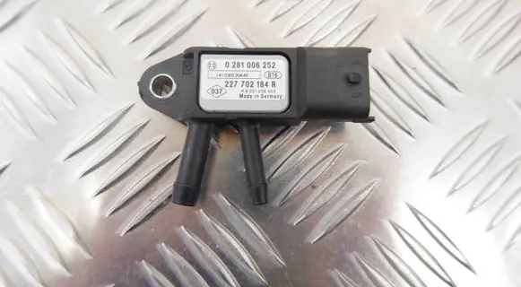 Nissan Qashqai Exhaust gas pressure sensor 227702184R 0281006252