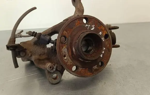 Audi A3 S3 8V Front wheel hub 