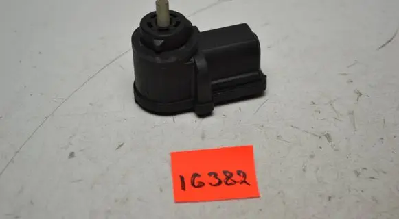 Seat Leon (1M) Headlight level adjustment motor 1J0941295B