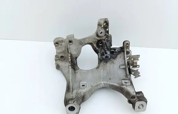 Audi A5 Engine mounting bracket 8W0399296E