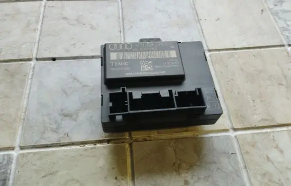 Audi A6 S6 C6 4F Door control unit/module 4F0959795A 4F0910795A