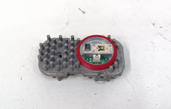 BMW X3 F25 LED ballast control module 1305715084 707881