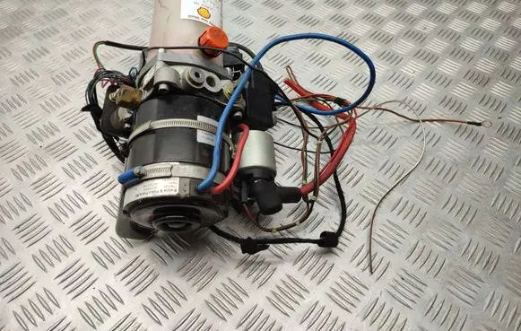Volkswagen Caddy Air suspension compressor 65701007 AV150013 GO150042