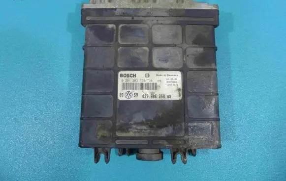 Volkswagen Golf III Engine control unit/module ECU 037906258AQ IMPRK855740