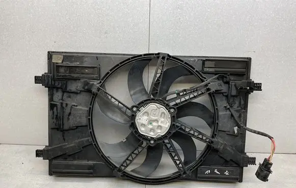 Audi A3 S3 8V Electric radiator cooling fan 5Q0121205S