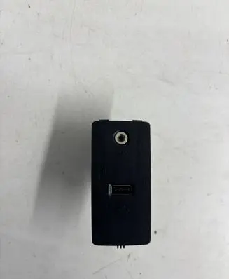Volvo S90, V90 USB socket connector 31389705