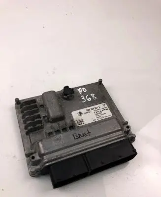 Skoda Fabia Mk2 (5J) Engine control unit/module 03P906021K