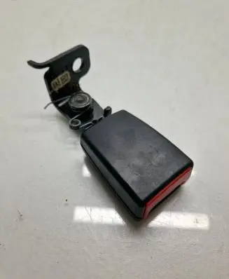 BMW X4 F26 Rear seatbelt buckle 7235455