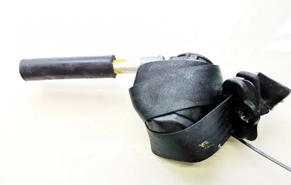 Alfa Romeo 166 Front seatbelt b237 043087
