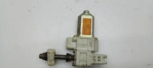 Subaru B9 Tribeca Seat adjustment motor 1658616C