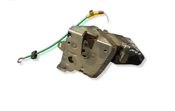 BMW 5 E39 Rear door lock 8166246