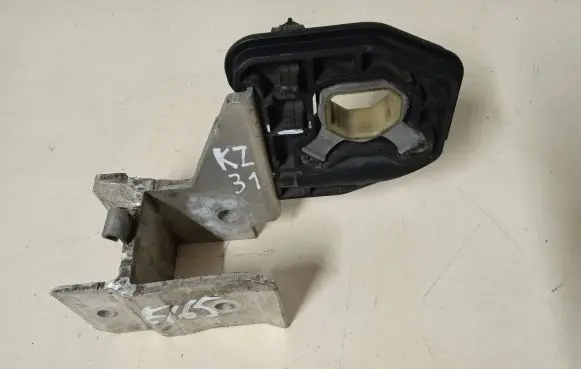 BMW 2 F22 F23 Radiator mount bracket 8620733