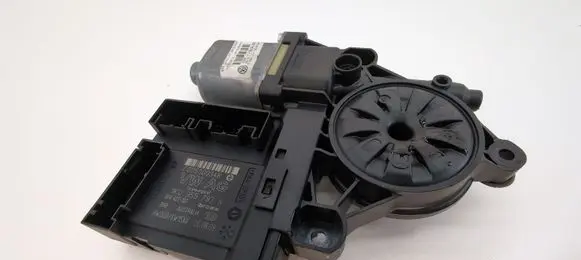 Volkswagen PASSAT B6 Front door window regulator motor 1K0959793N