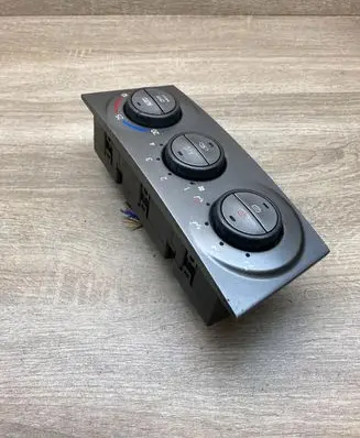 Subaru Forester SG Climate control unit 72311SA000