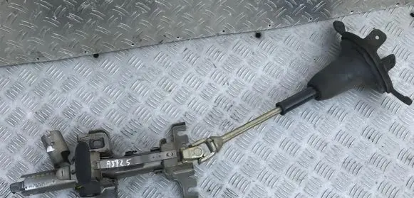 Steering wheel axle