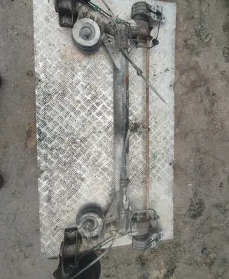 Volkswagen PASSAT B5 Rear axle beam 