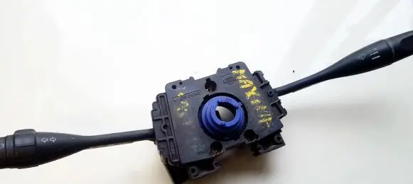 Nissan Almera Wiper turn signal indicator stalk/switch niles14509