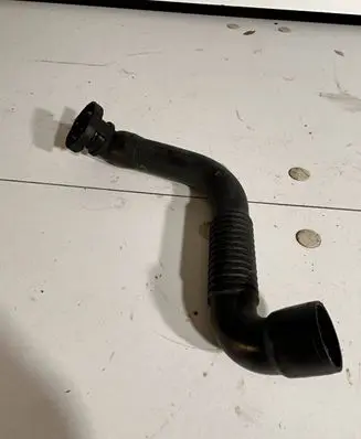 Audi A4 S4 B7 8E 8H Breather/breather pipe/hose 03G103493Q