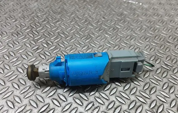Clutch pedal sensor