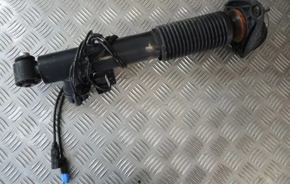BMW X5 F15 Rear shock absorber/damper 6863177
