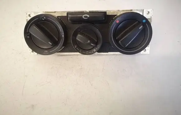 Volkswagen PASSAT B5 Climate control unit 1J0819045E