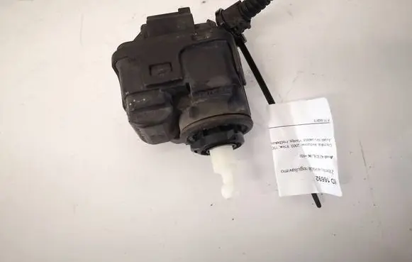 Audi A6 S6 C5 4B Headlight level adjustment motor 8L0941295