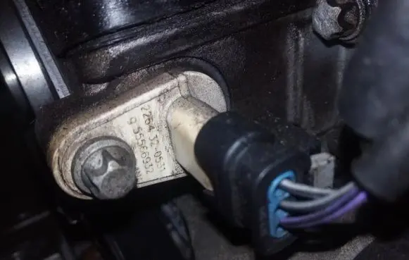 Opel Corsa E Camshaft position sensor 55566932 225432-0531