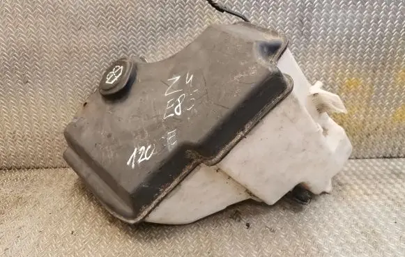 BMW Z4 E85 E86 Windshield washer fluid reservoir/tank 7007970